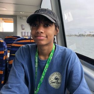 Meet your Posher, Courtney